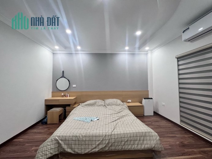 BÁN NHÀ NGÕ CHỢ KHÂM THIÊN 52m MT6 giá 4.75 tỷ