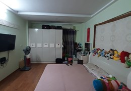 BÁN GẤP NHÀ KHÂM THIÊN ĐỐNG ĐA 35m 5tầng 3.9 tỷ