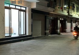 Bán nhà ngõ 254 Văn Cao, ngõ ô.tô đỗ cửa, diện tích 80m 5 tầng GIÁ 6.6 tỉ
