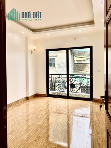 Bán nhà Đại La , Giá giảm chào 200tr , 44m2 , mặt tiền 6,1m , chỉ 3,7 tỷ , khu VIP an sinh tốt