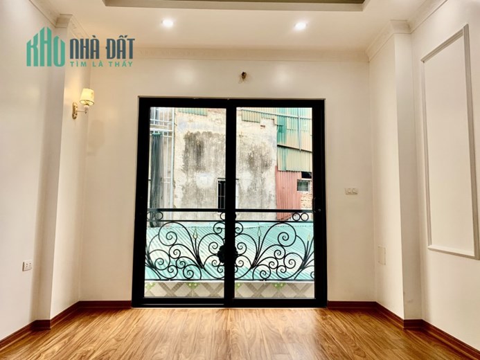Hạ giá chào thêm 200tr , nhà Trương Định , 47m2 , mặt tiền 6m ( siêu to khổng lồ ), chỉ 3,8 tỷ