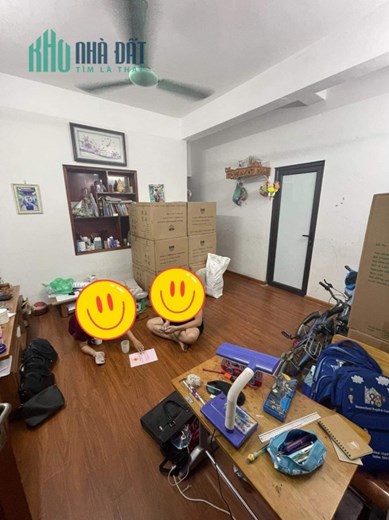 💥Bán gấp Tập thể Nguyễn Khánh Toàn, Cầu Giấy 60m 2 ngủ, dân trí cao, bảo vệ 24/24, chỉ 1.69 tỷ💥
