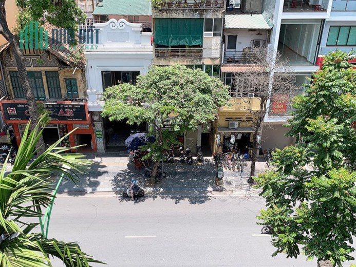 Bán nhà phố Huế 32m2*5 Tầng Mặt tiền rộng Kinh doanh giá 6.3 Tỷ