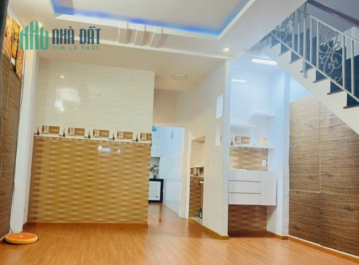 QUẬN 10-NGANG GẦN 5M-HXH THÔNG TỚI NHÀ-DÒNG TIỀN 15 TRIỆU MỖI THÁNG-49,2M2-GIÁ 8,3 TỶ