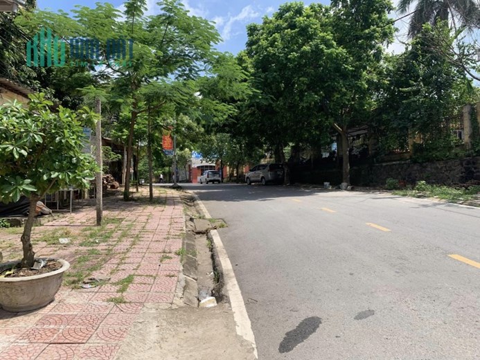 Cần bán lô đất 620m2 mặt đường Phạm Văn Đồng, p.Xuân Hòa, Phúc Yên, Vĩnh Phúc
