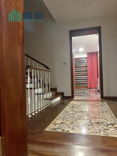 BIỆT THỰ LÔ GÓC NHÀ VƯỜN KĐT VIỆT HƯNG, 4 TẦNG KIẾN TRÚC ÂU, 30 TỶ HƠN