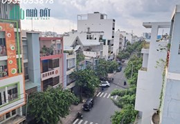 Mặt Tiênf Kinh Doanh Tân Phú 5 Tầng Có Thang Máy, 84m2, Ngộp Bank Cần Bán Gấp.
