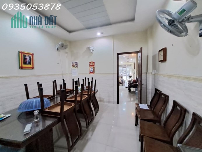Mặt Tiênf Kinh Doanh Tân Phú 5 Tầng Có Thang Máy, 84m2, Ngộp Bank Cần Bán Gấp.