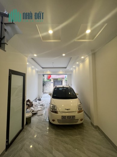 Cần bán gấp nhà 5 tầng mới két tại phố Vũ Xuân Thiều Long Biên hơn 50m2 giá chỉ 4.86 tỷ