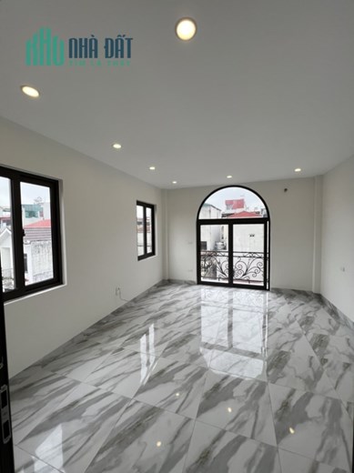 Cần bán gấp nhà 5 tầng mới két tại phố Vũ Xuân Thiều Long Biên hơn 50m2 giá chỉ 4.86 tỷ