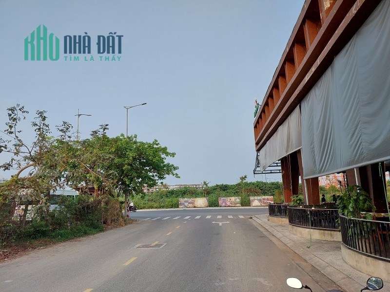 Đất rộng 1000m2 Đà Nẵng, 2 mặt Tiền Bạch Đằng, View Sông Hàn, 1xx tỷ