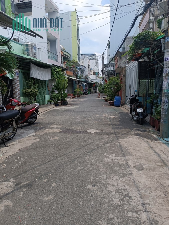 Cần bán nhà Lũy Bán Bích Hẻm xe hơi 5,2m x 15.5m, 3 lầu BTCT.