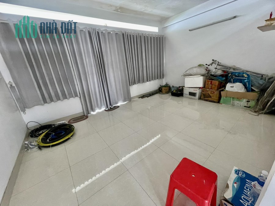 Cần bán nhà Lũy Bán Bích Hẻm xe hơi 5,2m x 15.5m, 3 lầu BTCT.