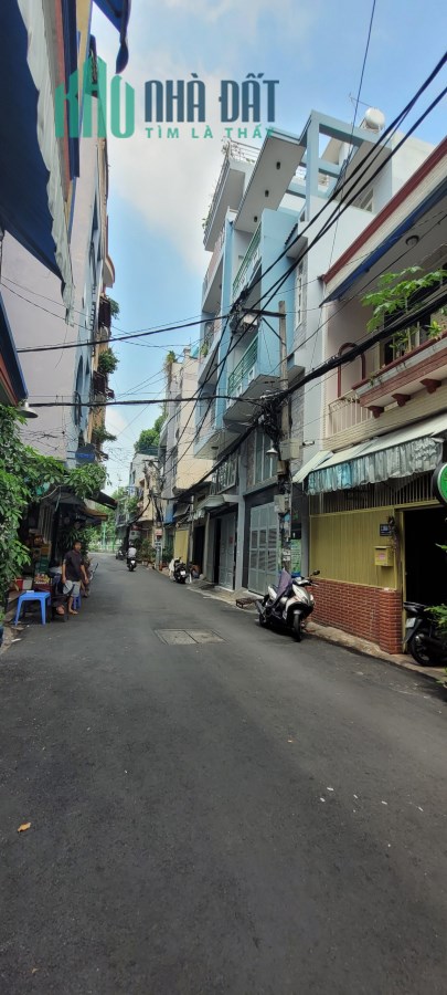Bán nhà hẻm 8 mét Trường Sa DT: 4.5x15m. Chủ ngộp bank, giá TL sâu