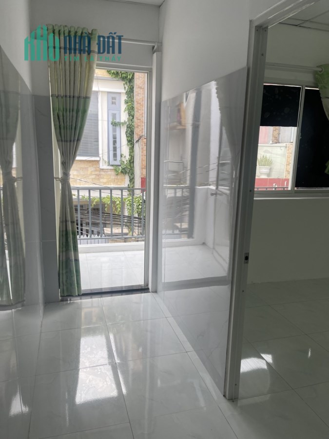 Chỉ 3.3 tỷ. Nhà đẹp 2 tầng 47m2 HXH Man Thiện, sát bên  Hiệp Phú.