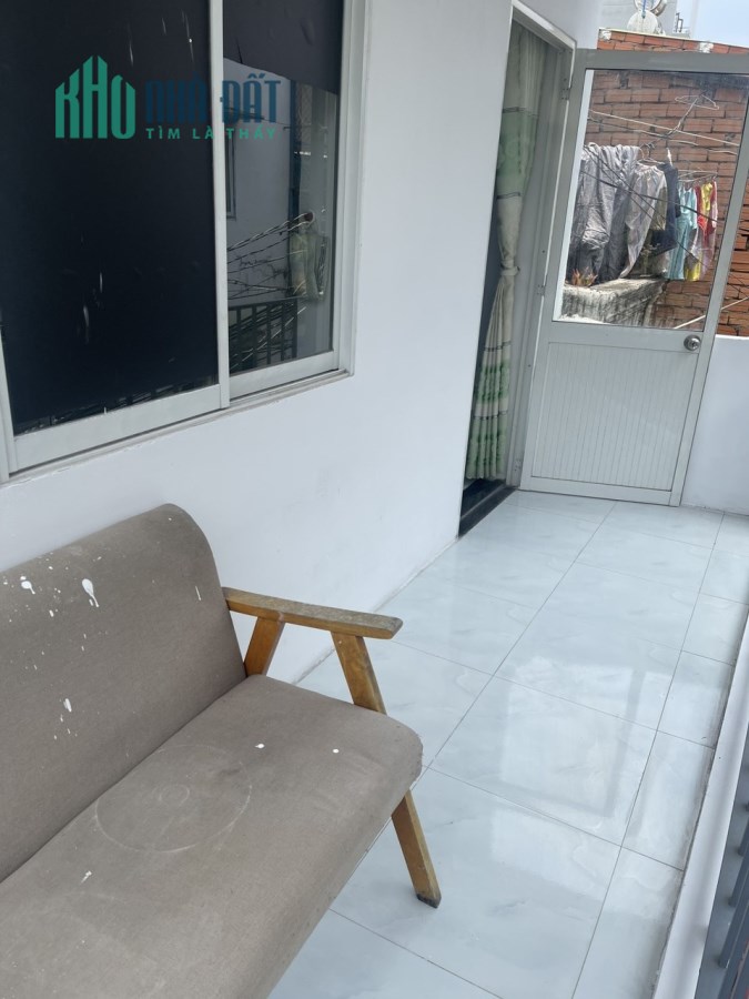 Chỉ 3.3 tỷ. Nhà đẹp 2 tầng 47m2 HXH Man Thiện, sát bên  Hiệp Phú.