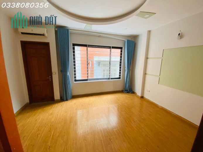 Bán nhà mặt phố Nguyễn Xiển,2 mặt tiền, vỉa hè rộng, DTXD 98m2, MT4,2m. Giá rẻ