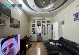 Bán nhà phân lô khu Đầm Trấu, Hai Bà Trưng 56mx6PNxMT4m ô tô, KD, 11.5 tỷ. LH: 0366051369