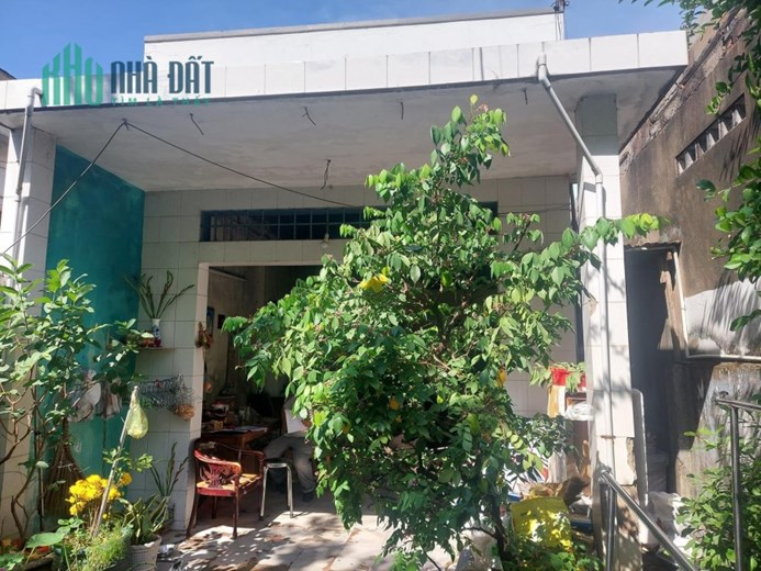 Bán nhà 2 Mặt tiền HXH10m Lạc Long Quân - Hồng Bàng - Q11, 4.3x23m, Cấp 4, 9.9 tỷ