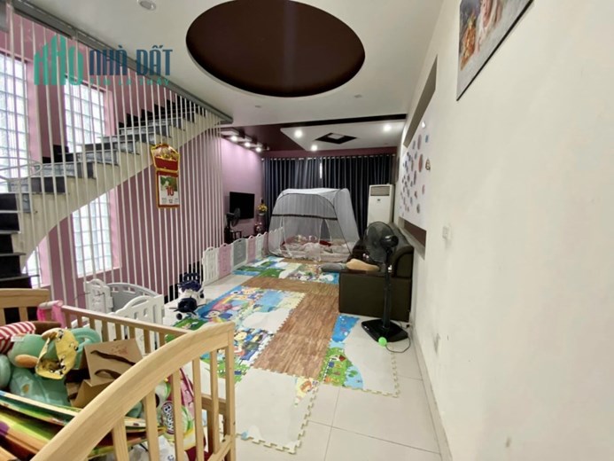 6.BÁN NHÀ DÂN XÂY 3 TẦNG ĐƯỜNG 2 OTO TRÁNH NHAU HOÀNG NGỌC PHÁCH LÊ CHÂN