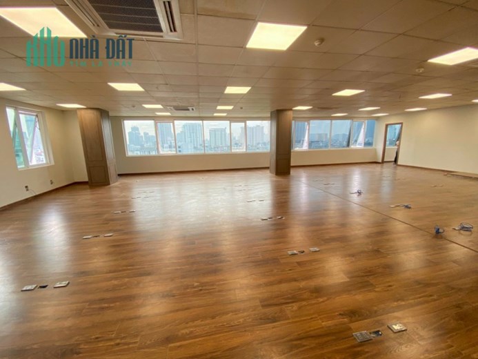Cho thuê văn phòng logistics quận Đống Đa: 100m2 đến 1000m2 tòa Lancaster Luminaire, đường Láng
