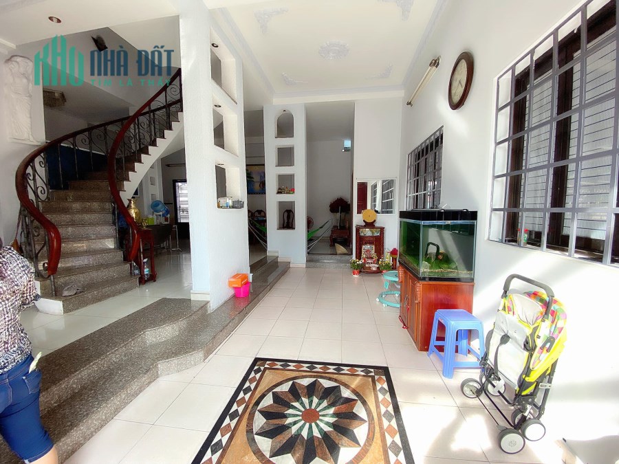 Siêu BT Thạnh Xuân Q12_375m2
