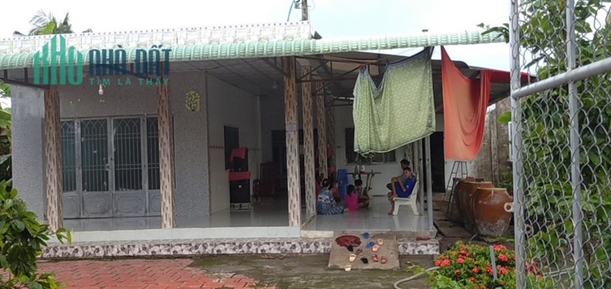 CHÍNH CHỦ cần bán gấp nhà mặt tiền đường nhựa tại xã Hậu Mỹ Phú, Cái Bè, Tiền Giang