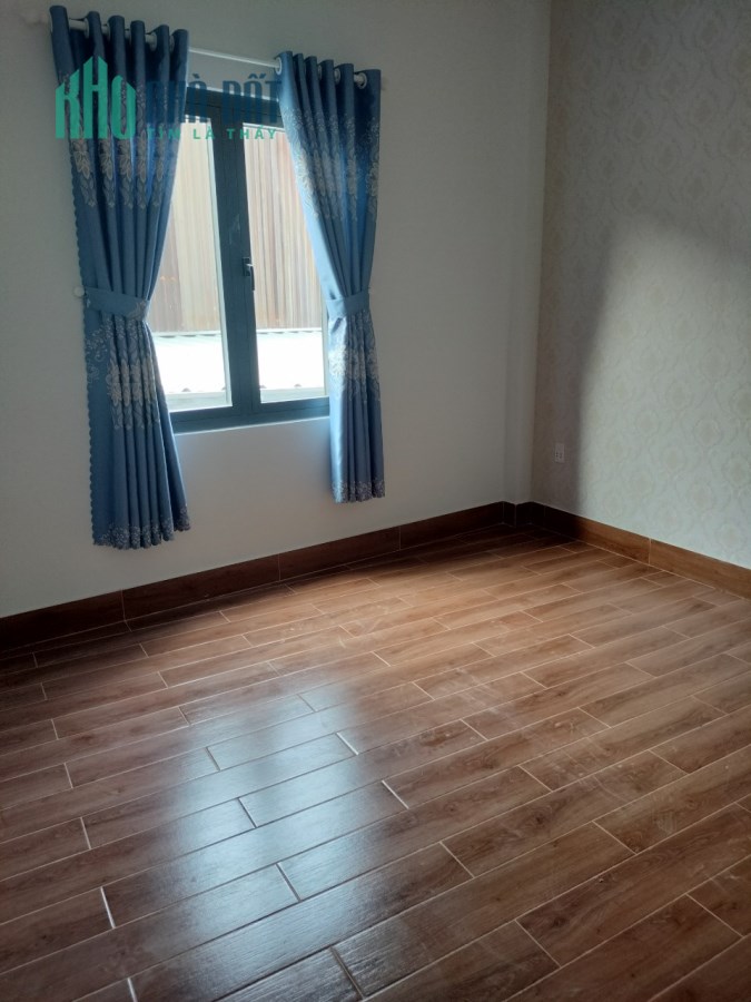 Chính chủ cần bán nhà 1 trệt 2 lầu Mặt tiền đuờng 1028 Tân Kỳ Tân Quý- Bình Tân