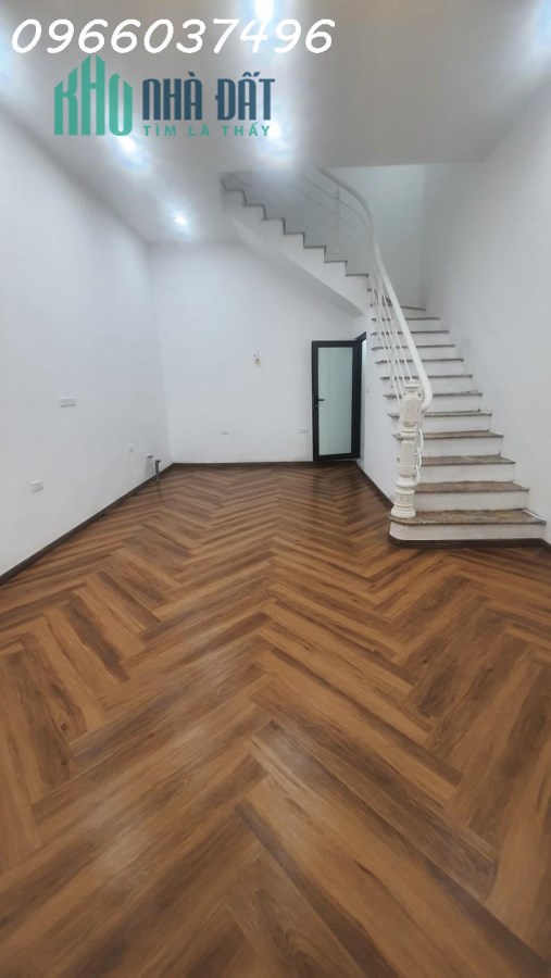 HIẾM NHÀ BÁN PHỐ HÀO NAM ĐỐNG ĐA 35M2 X 4T, NGÕ THÔNG, 2 THOÁNG, NHỈNH 4 TỶ LH 0966037496