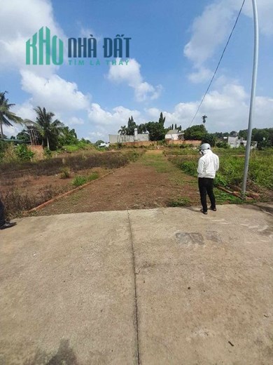 100m2 đất ở tại nông thôn, mặt tiền đường hiện hữu ,ngay Ql1A LH: 0868637314