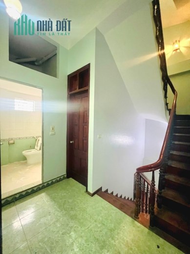 BÁN NHÀ PHỐ HÀO NAM ĐỐNG ĐA 45M2 x 4T MẶT TIỀN CỰC THOÁNG, NGÕ THẲNG TẮP, 5.6 TỶ LH 0966037496