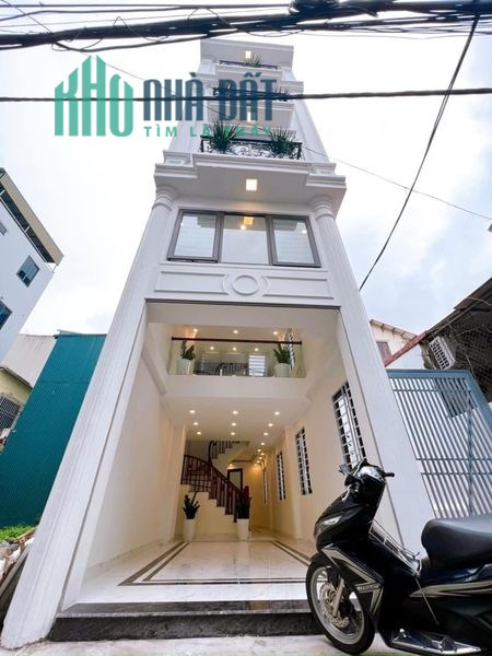 Bán nhà Bát Khối Long Biên 46m 5 Tầng Giá 4.75 tỷ.
