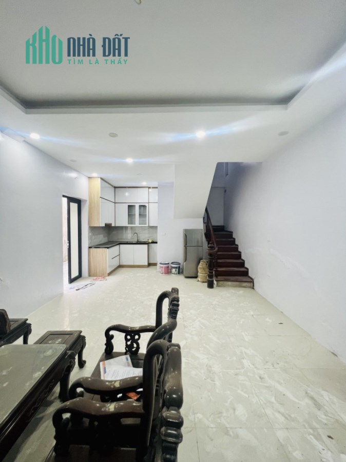 BÁN NHÀ SIÊU HIẾM HÀO NAM - NGÕ BA GÁC CHẠY VÙ VÙ - GIÁ SIÊU NGON - PHẢI THẬT NHANH, NHỈNH 3 TỶ LH