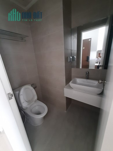 Central Premium Q.8 - Cần Bán CH 1Pn, 51m2, Giá 3.49 tỷ đã vat - View Hồ bơi, nộp hồ sơ làm sổ ngay