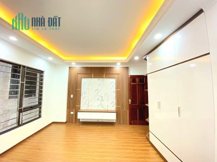 Lô góc, 15m ra phố, ngõ ba gác, ở luôn, bán nhà Tây Sơn