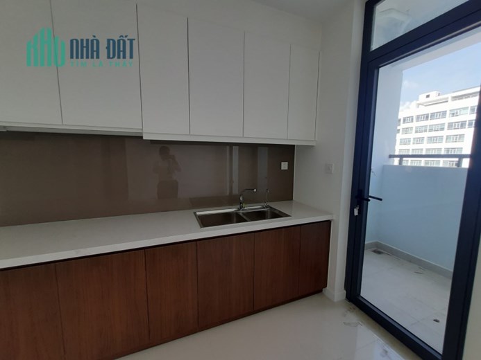 Bán căn hộ Central Premium Q.8 - CH 1Pn, dt 51m2, View Hồ bơi giá 3.49 tỷ đã vat, nhà mới