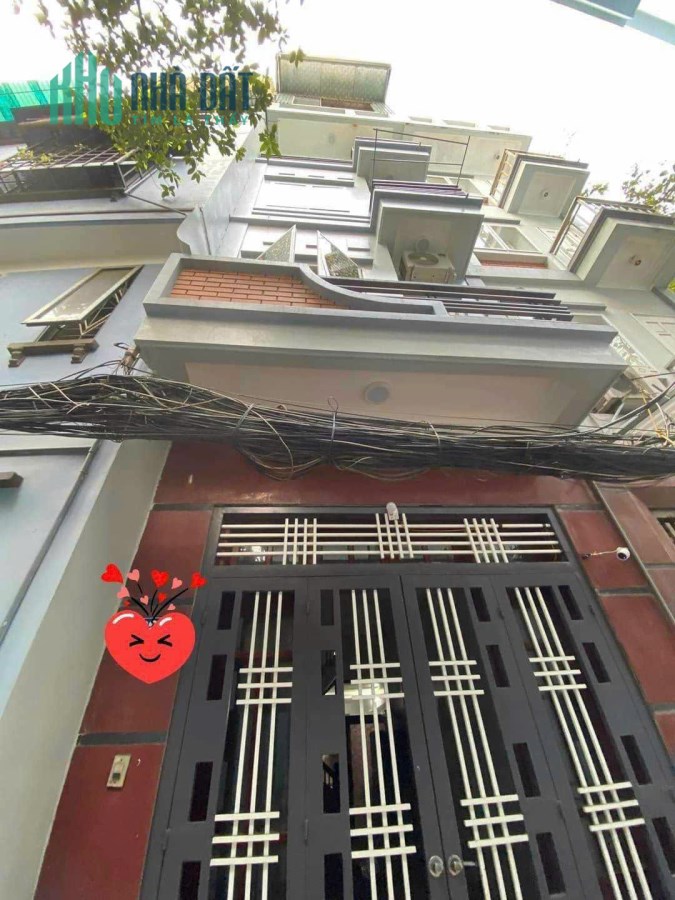 Bán nhà giá siêu rẻ, Phố Yên Hòa, Cầu giấy. Diện tích 48m2 5 tầng.
Giá nhỉnh 6 tỷ.