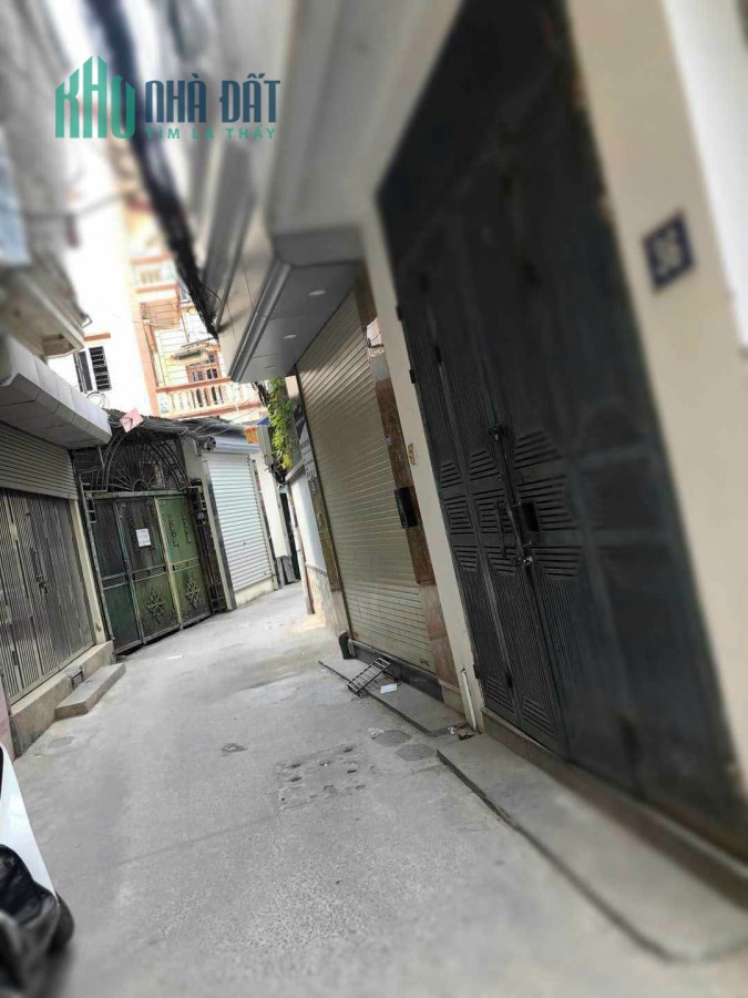 Bán nhà giá siêu rẻ, Phố Yên Hòa, Cầu giấy. Diện tích 48m2 5 tầng.
Giá nhỉnh 6 tỷ.
