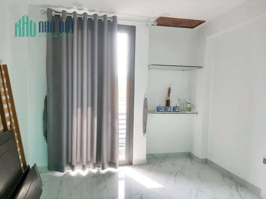 Nhà thuê 3 Tầng Mt đường Dã Tượng P10Q8 - Giá : 16 Triệu