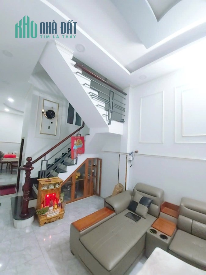 Nhà bán 3 Tầng hẻm ô tô Tám Danh P4Q8 - Giá : 5 Tỷ 880