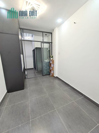 Nhà bán 2 Tầng  hẻm Nguyễn Văn Đừng P6Q5 - Giá : 2 Tỷ 780