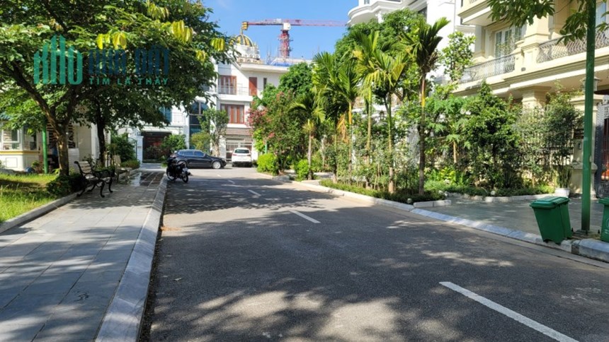 BIỆT THỰ ĐÔNG NAM KĐT VIỆT HƯNG,LONG BIÊN, 200M x 4 TẦNG, 30 TỶ HƠN