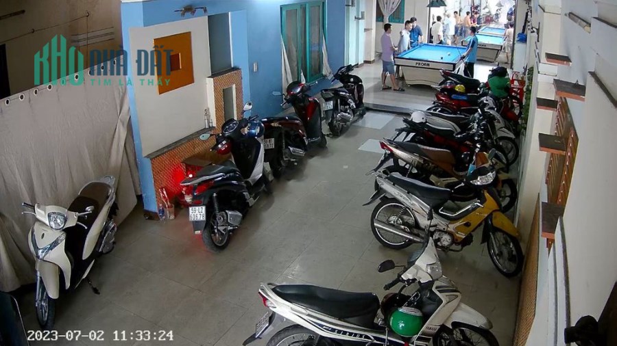 Ko có người coi quán nên cần sang quán bida đang kd tốt