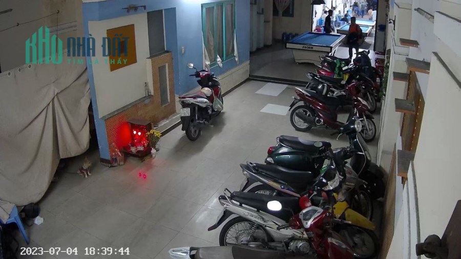 Ko có người coi quán nên cần sang quán bida đang kd tốt