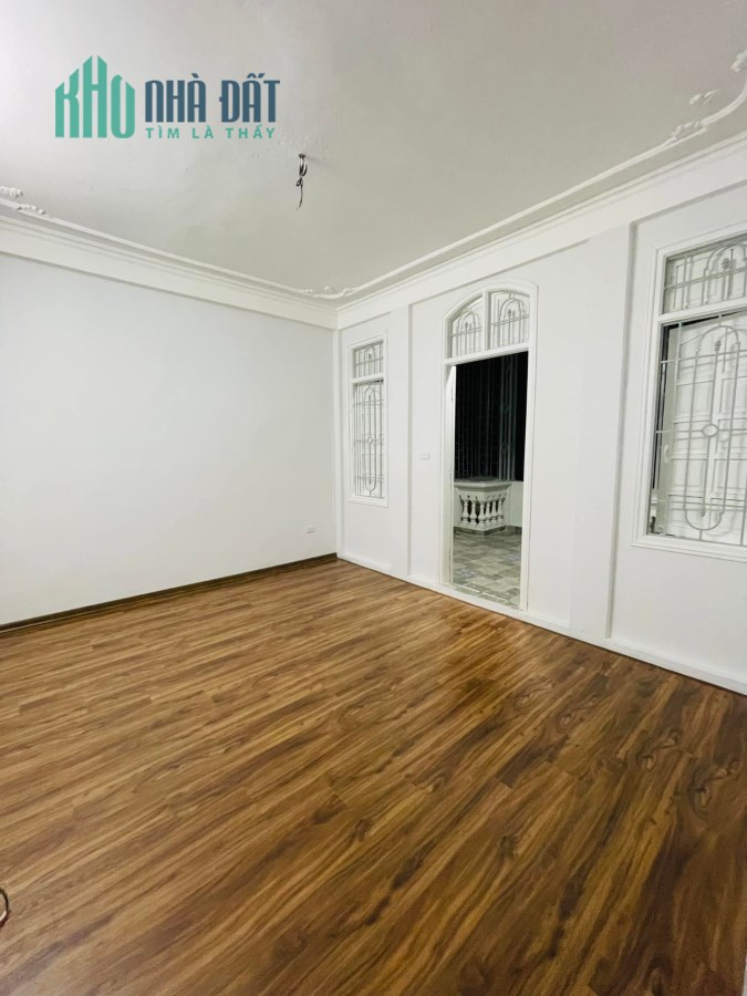 Hào Nam Đống Đa Phân lô gara ô tô KD 57mx4T, mt 4m giá 11.2 tỷ