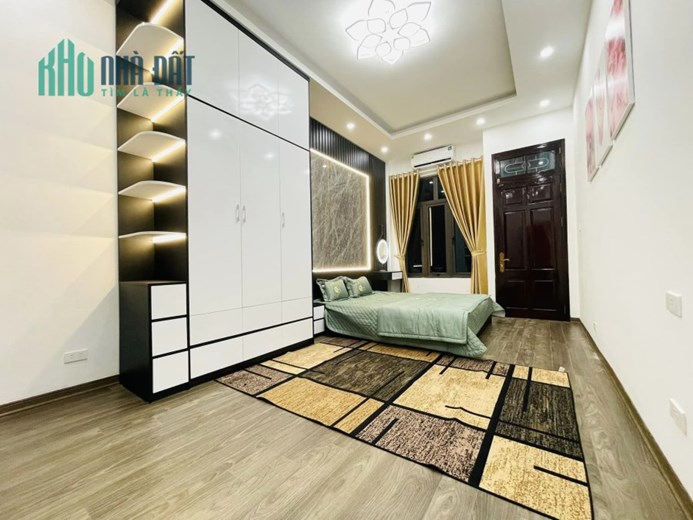 NHÀ MỚI LUNG LINH - LẠC LONG QUÂN - NGÕ THÔNG THOÁNG - KIA MORNING ĐỖ CỬA - 33m x 4 Tầng