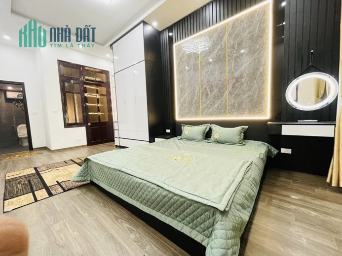 NHÀ MỚI LUNG LINH - LẠC LONG QUÂN - NGÕ THÔNG THOÁNG - KIA MORNING ĐỖ CỬA - 33m x 4 Tầng