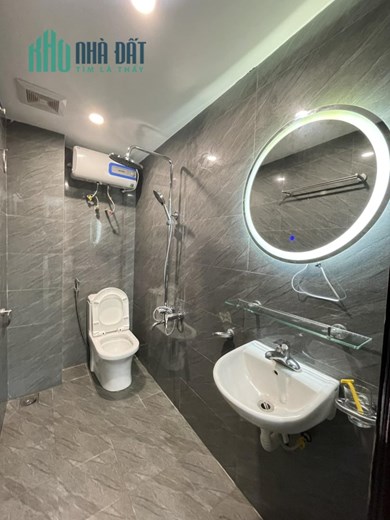 NHÀ MỚI LUNG LINH - LẠC LONG QUÂN - NGÕ THÔNG THOÁNG - KIA MORNING ĐỖ CỬA - 33m x 4 Tầng