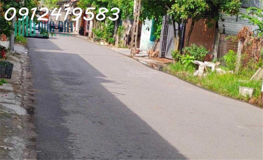 Bán đất mặt đường QL32, thị trấn Hưng Hoá - Giá 20,5 triệu/m2