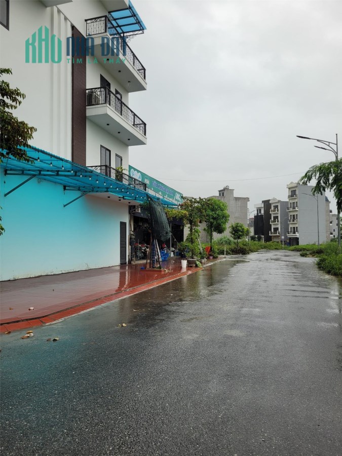 ĐẤT TĐC HỒ SEN - HƯỚNG ĐÔNG NAM - GIÁ CỰC HẤP DẪN